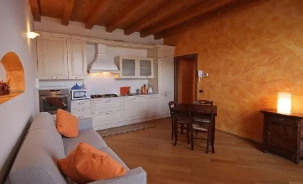 Cozy Lake Como Apartments Valmadrera 0*,  Italien